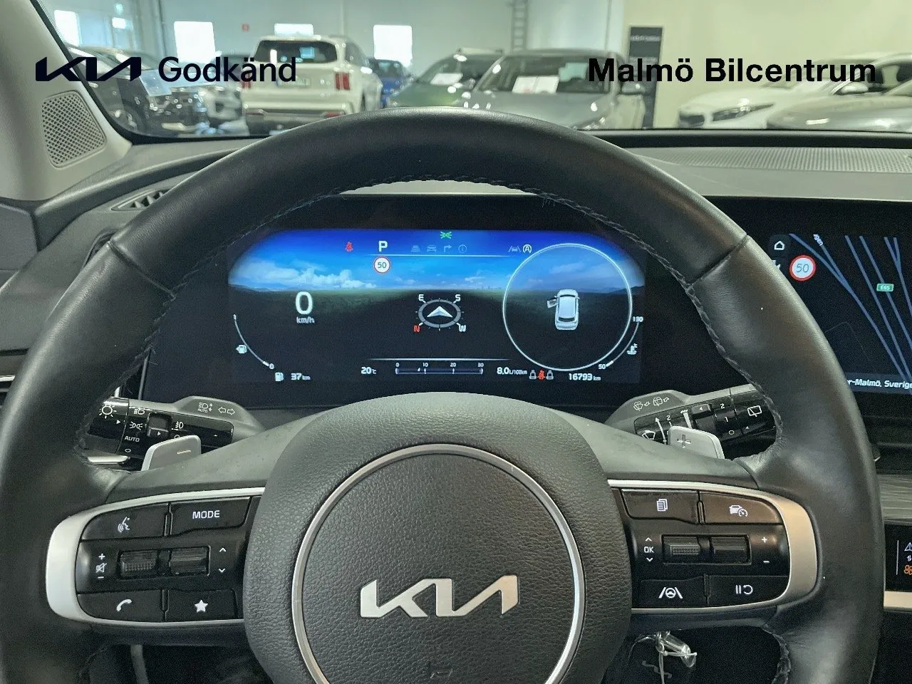 Vehicle image 14