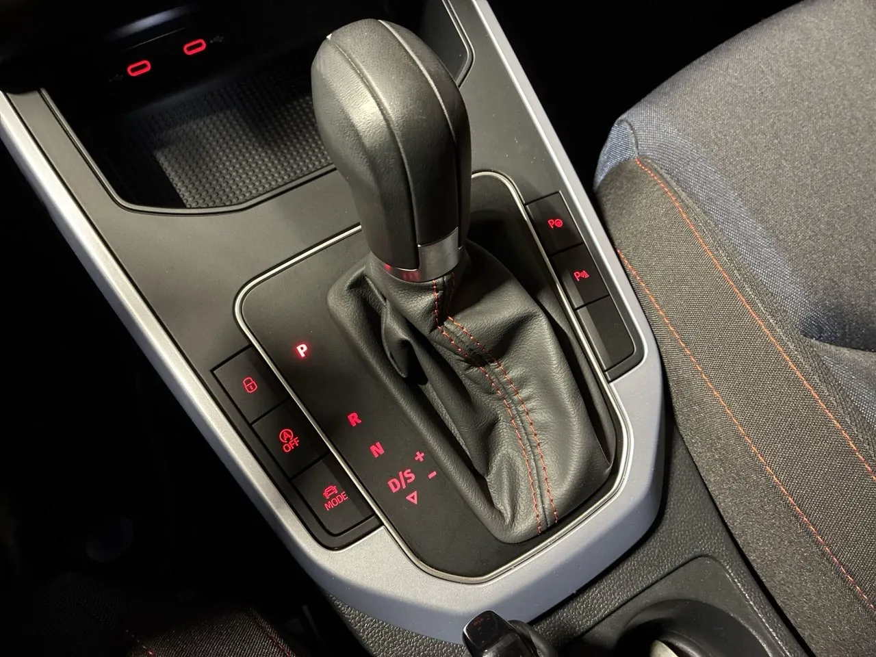 Vehicle image 24