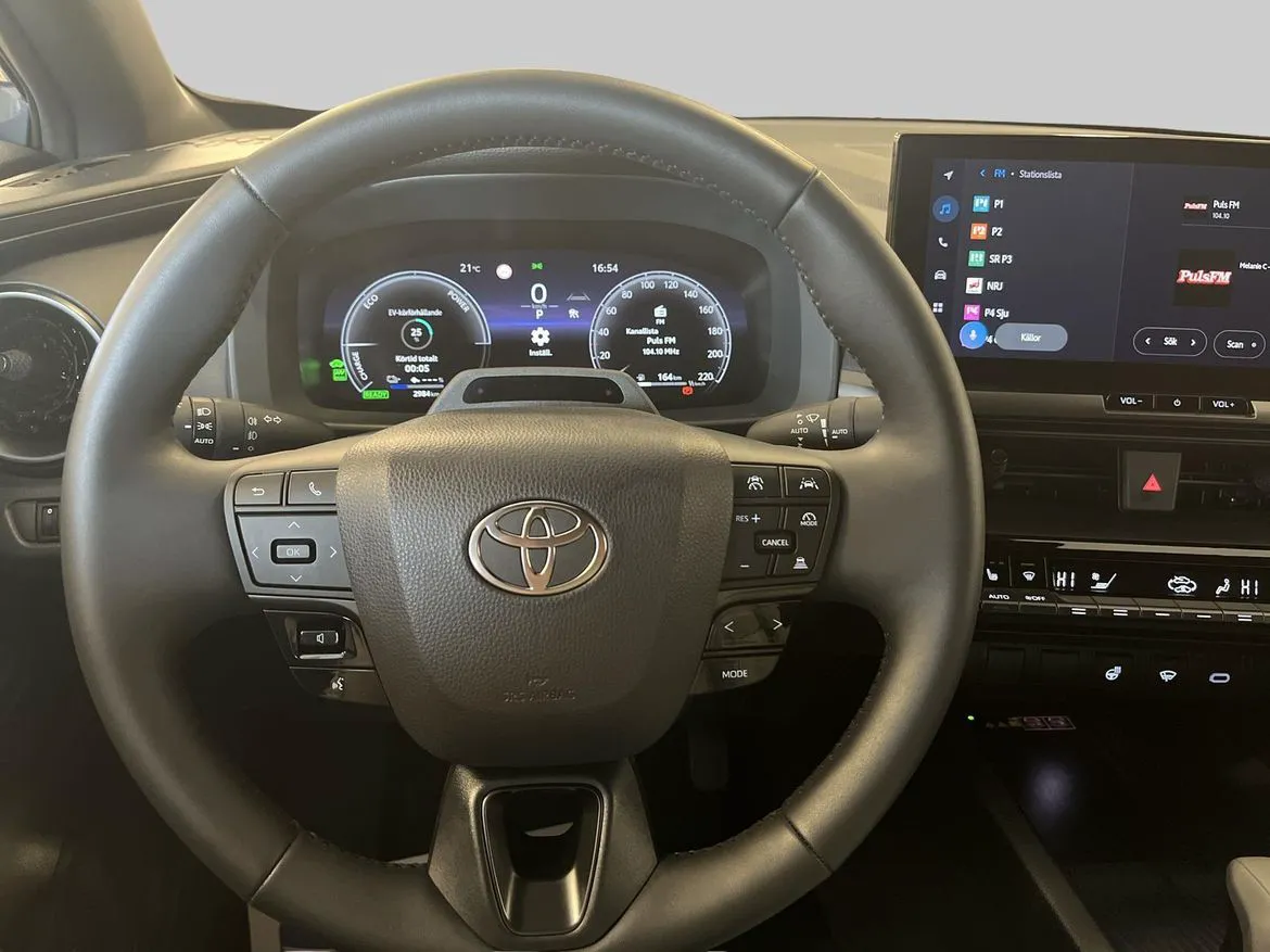 Vehicle image 20
