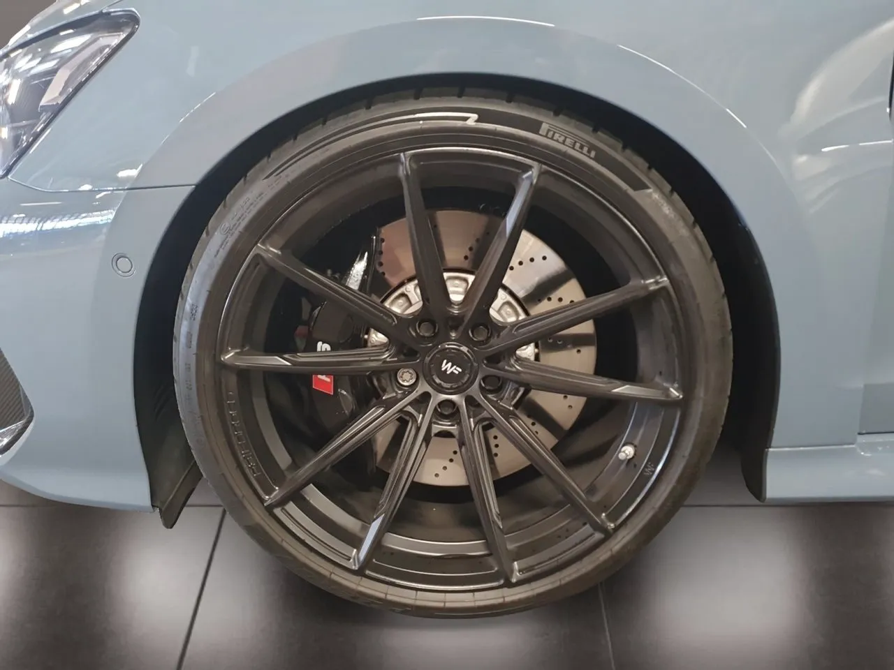 Vehicle image 20