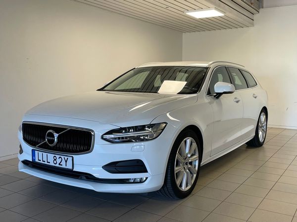Volvo V90 D4 Momentum SE II Drag Backkamera Nav - 2020