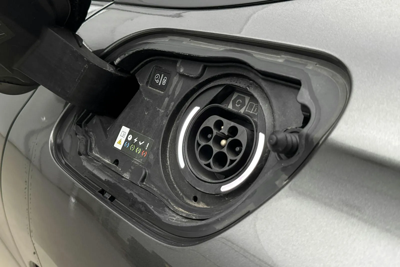 Vehicle image 17
