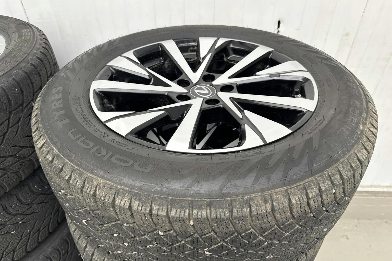 Vehicle image 20