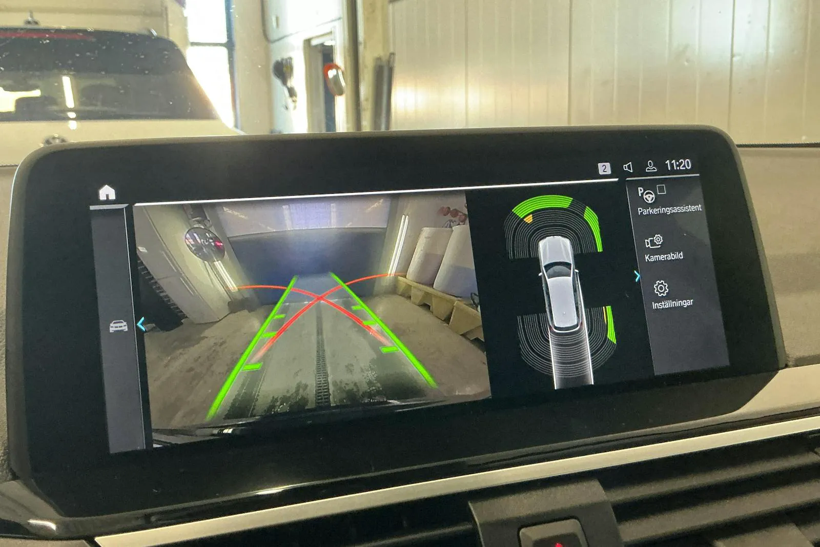 Vehicle image 11