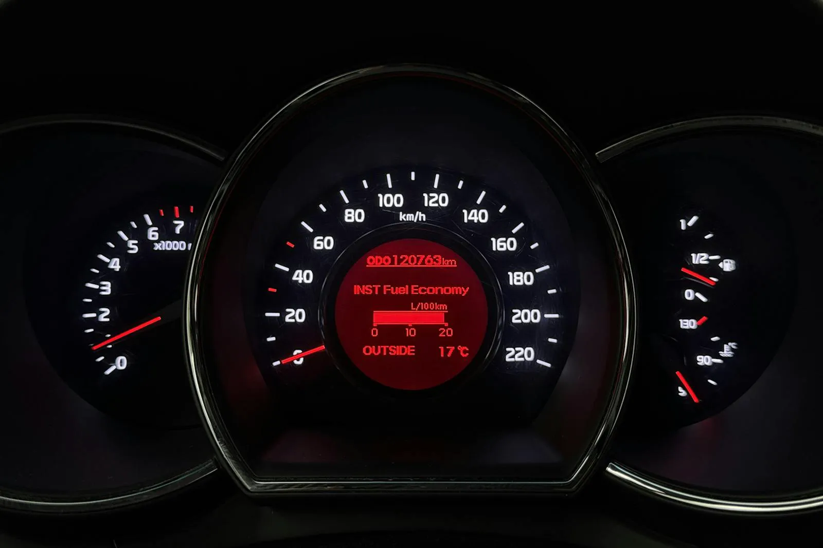 Vehicle image 9