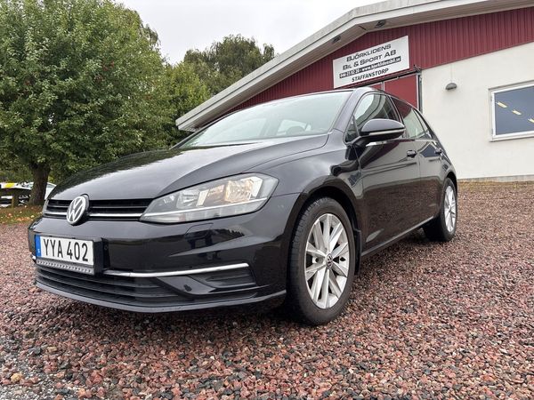 Volkswagen Golf 5-dörrar 1.0 TSI Base Euro 6 / Panoramatak - 2018
