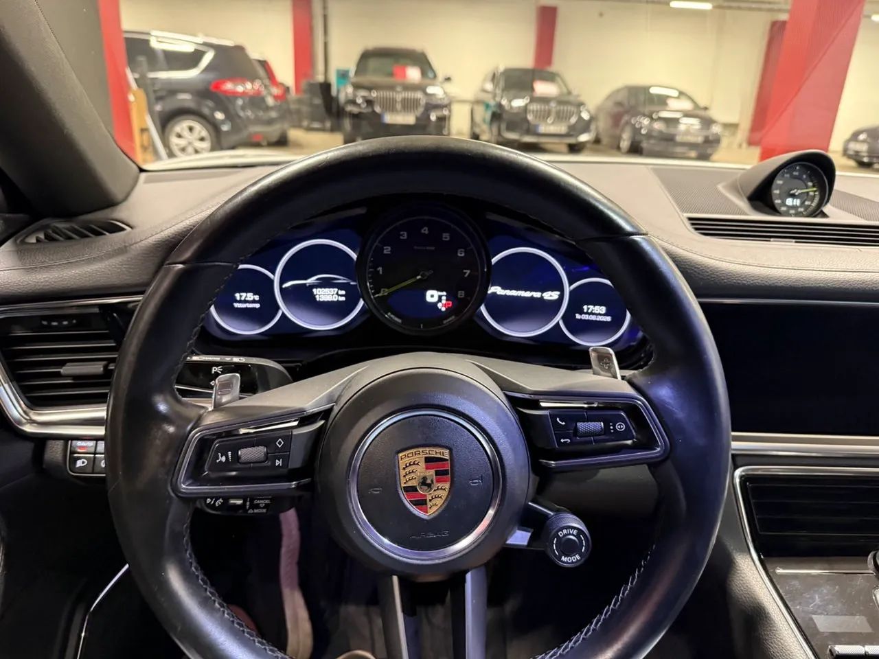 Vehicle image 20