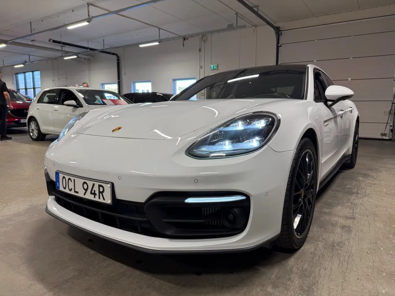Vehicle image 7