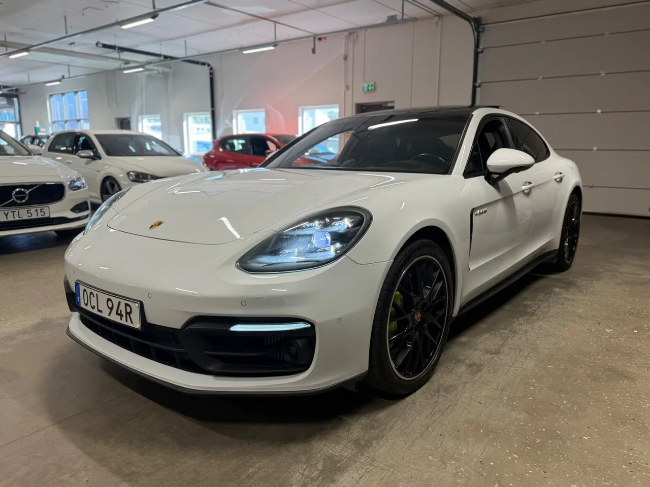 Vehicle image 5