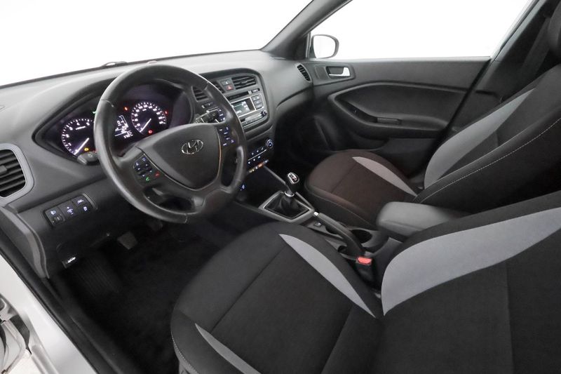 Hyundai i20 bild 12
