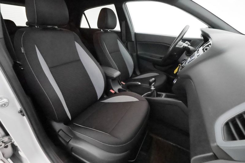 Hyundai i20 bild 16