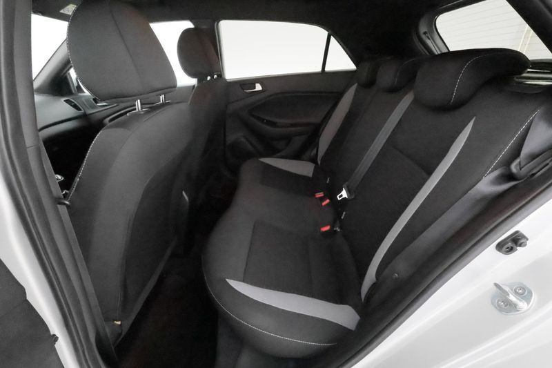 Hyundai i20 bild 14