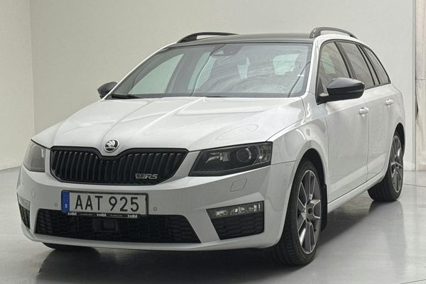 Skoda Octavia III 2.0 TDI RS Combi (184hk) - 2015