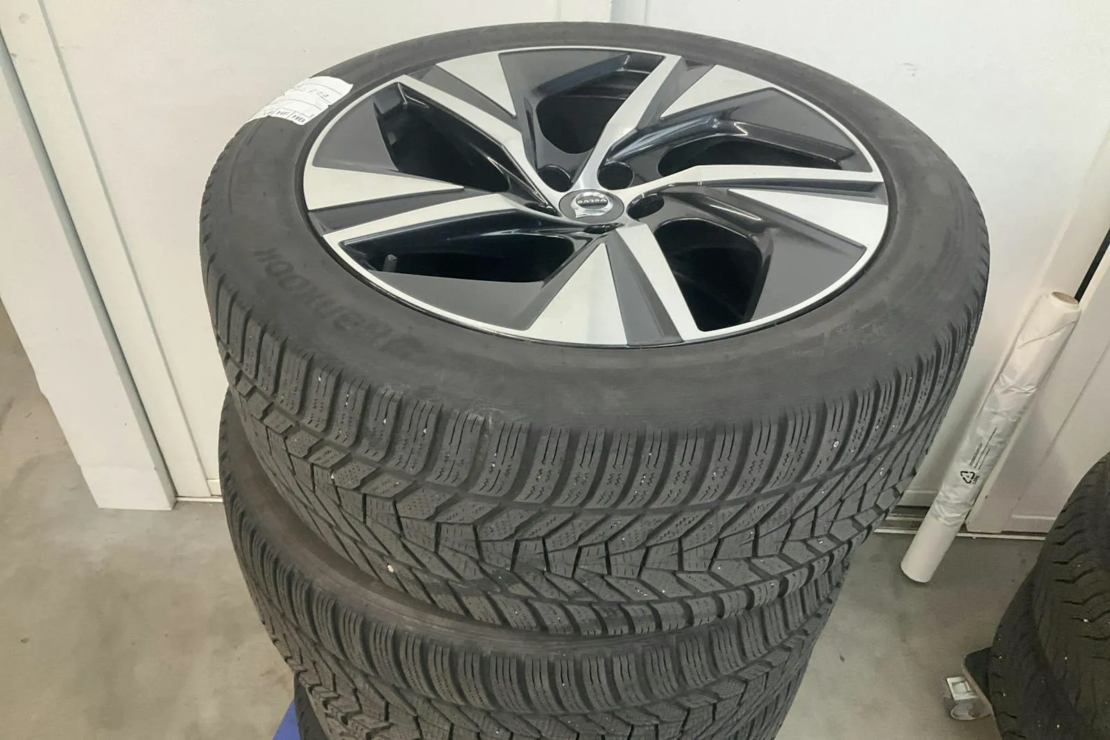 Vehicle image 18
