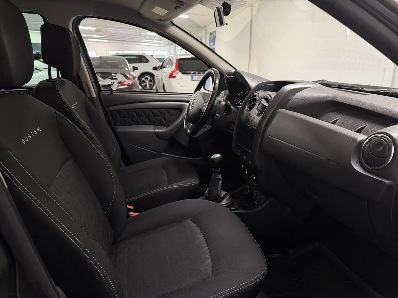 Vehicle image 8