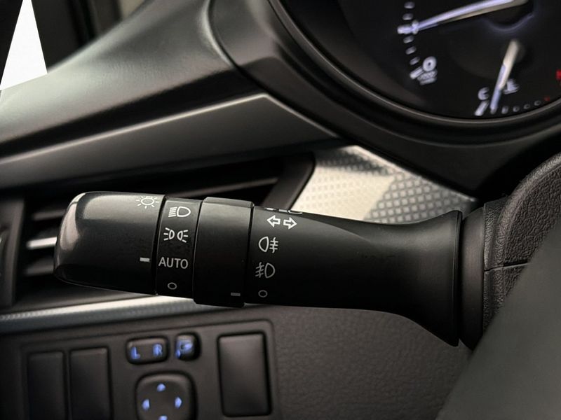 Toyota Avensis bild 12