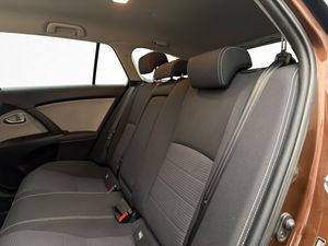 Toyota Avensis bild 25