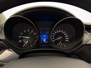 Toyota Avensis bild 14
