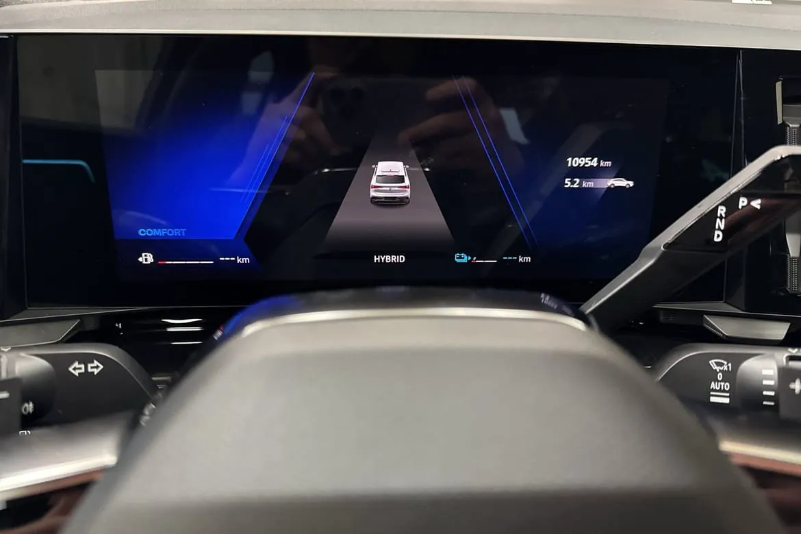 Vehicle image 20