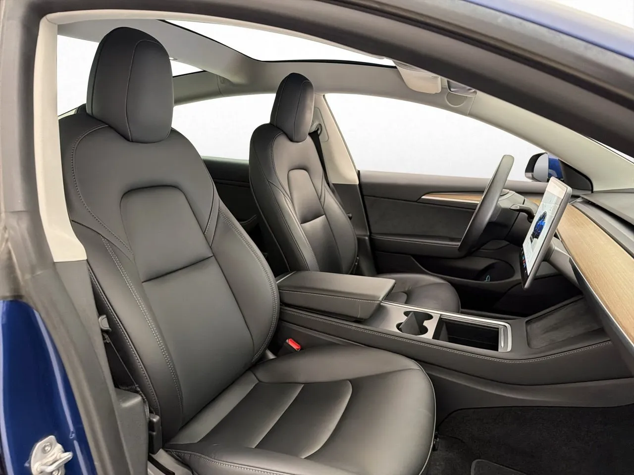 Vehicle image 21