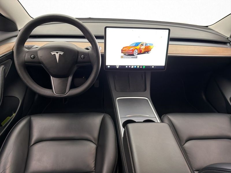 Tesla Model 3 bild 13
