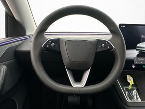 Tesla Model Y bild 14
