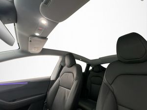 Tesla Model Y bild 12