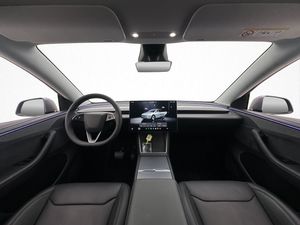 Tesla Model Y bild 13