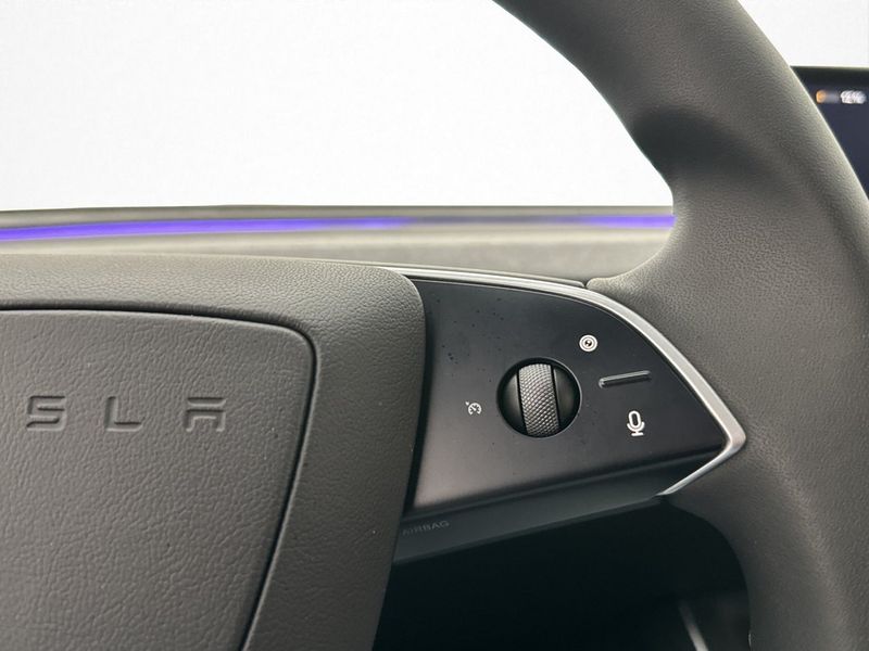 Tesla Model Y bild 16
