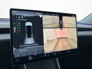 Tesla Model Y bild 17