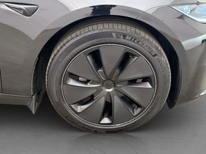 Tesla Model 3 bild 33