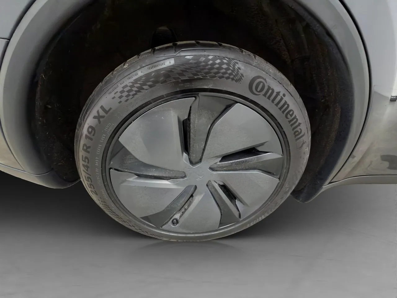 Vehicle image 33