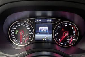 Mercedes B180 bild 13