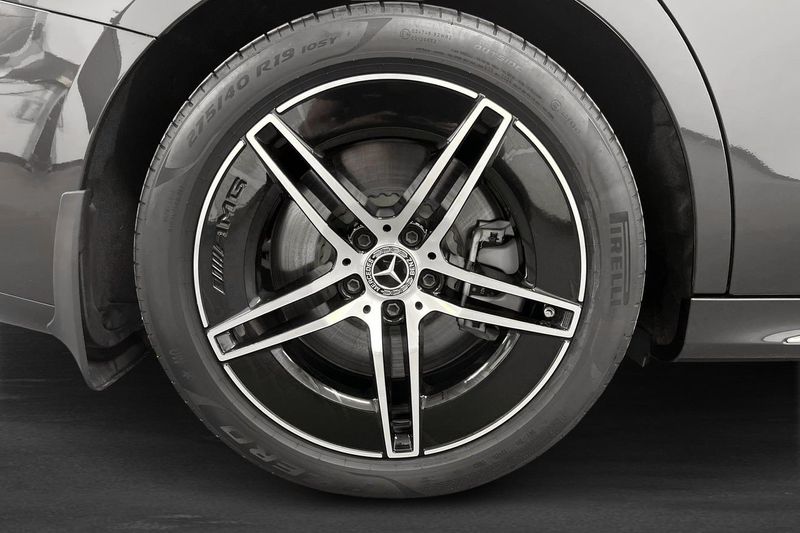 Mercedes E300 bild 12