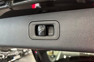 Mercedes E300 bild 15
