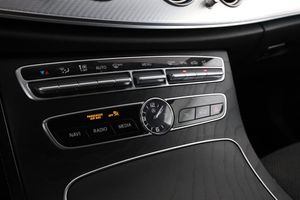 Mercedes E200 bild 24