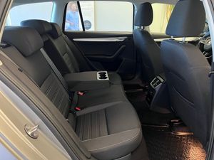 Skoda Octavia bild 11