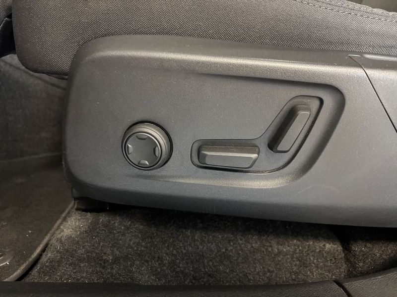 Volvo EX40 bild 12