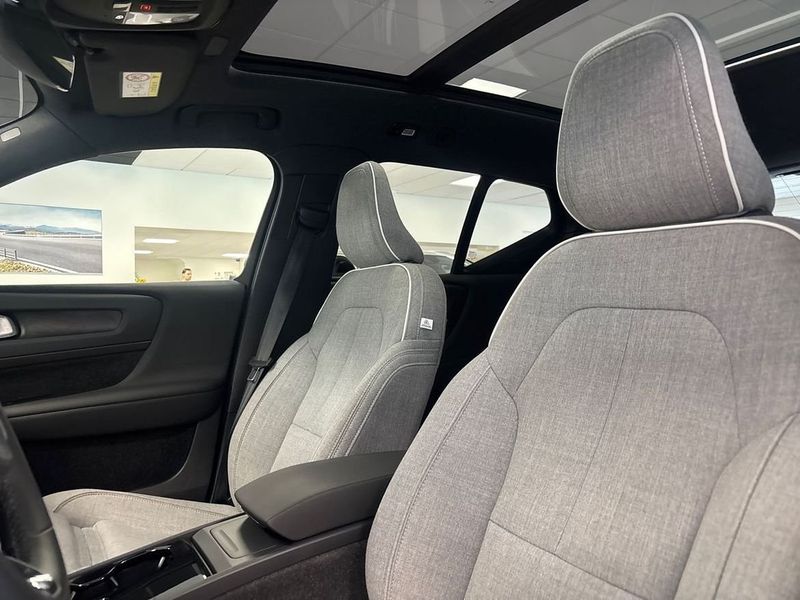 Volvo EX40 bild 12