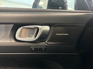 Volvo EX40 bild 10