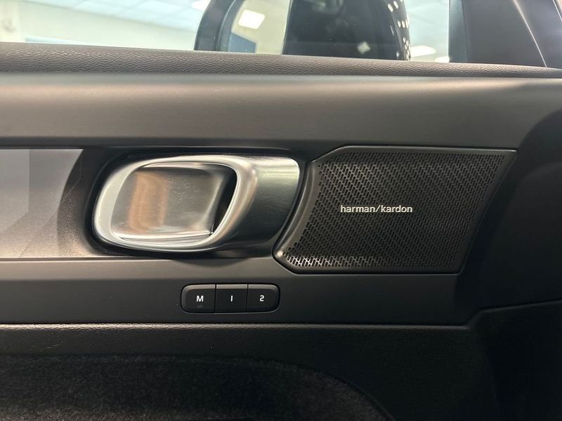 Volvo EX40 bild 10