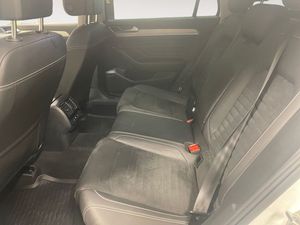 Volkswagen Passat bild 14