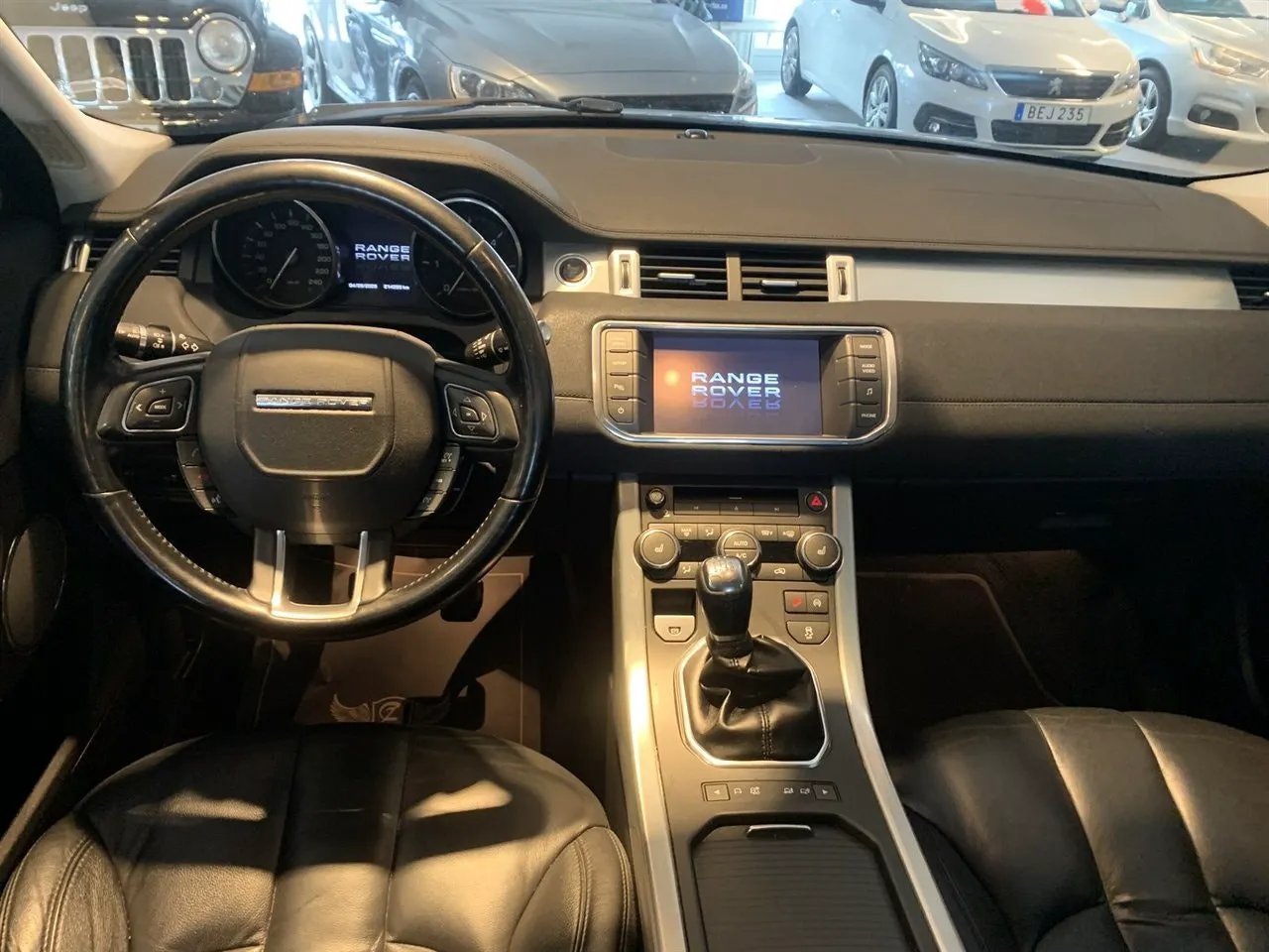 Vehicle image 6