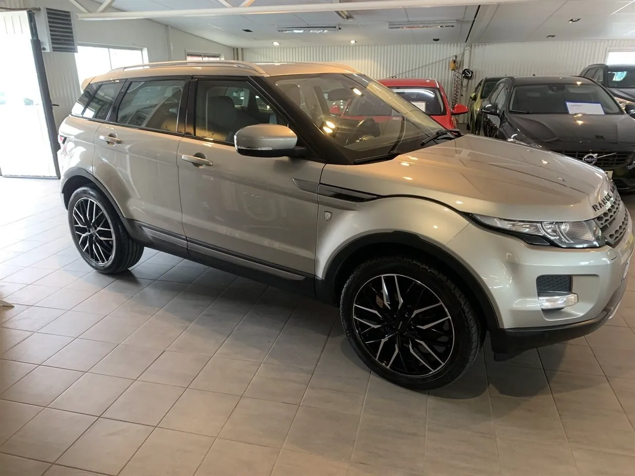 Vehicle image 1