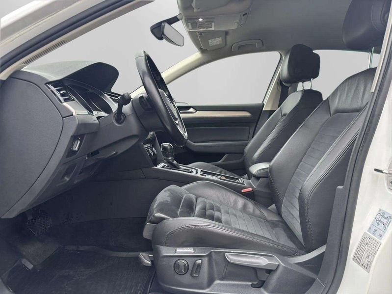 Volkswagen Passat bild 8