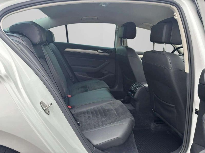 Volkswagen Passat bild 20
