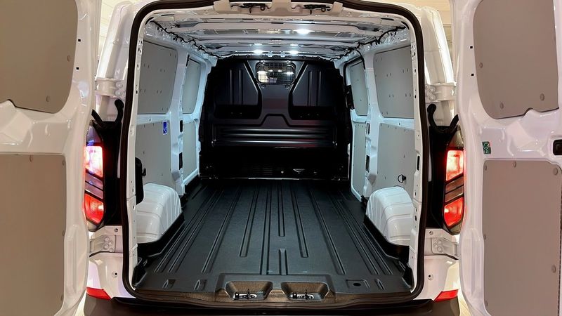 Ford Custom bild 4