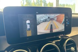Mercedes GLC300 bild 8