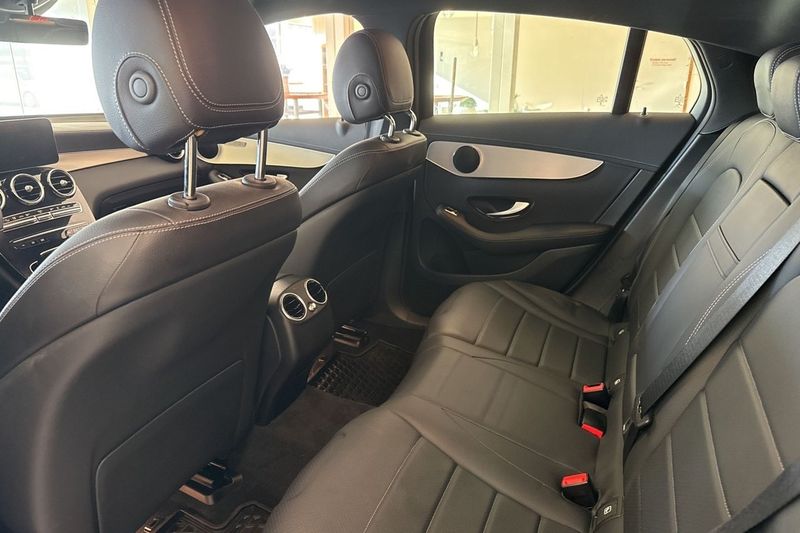 Mercedes GLC300 bild 16