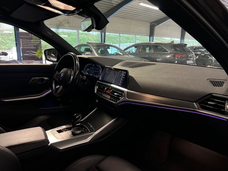 BMW 330 bild 13